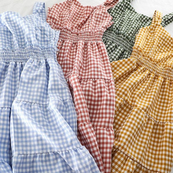 Kockás női ruha szabású modell több színben