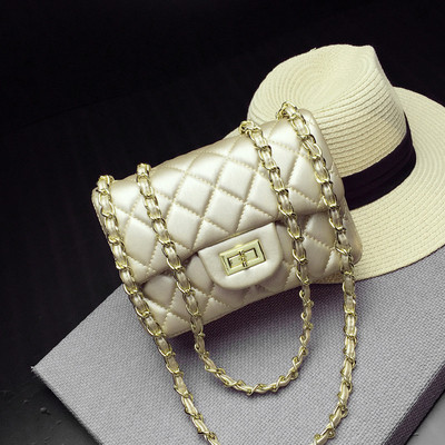 Kis kézitáska hét színben