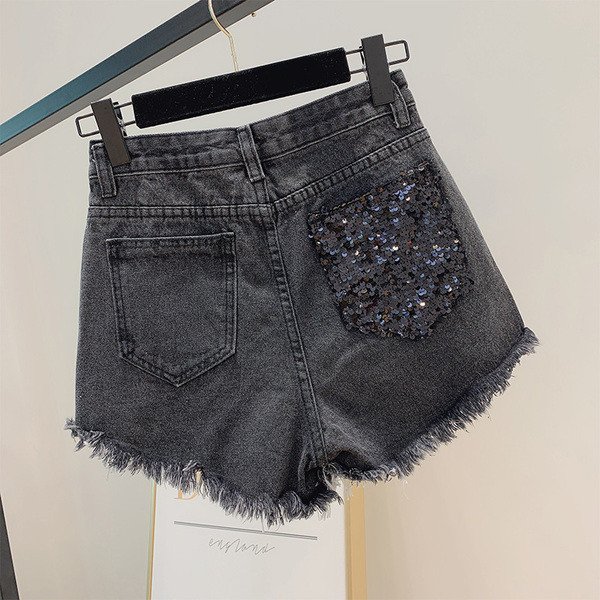 Модерни дамски къси панталони с декорация пайети в два цвята