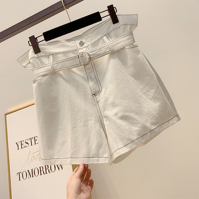 Pantaloni scurți de damă cu curea în trei culori