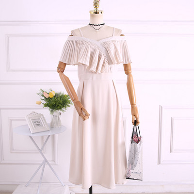 Modern női ruha vékony pántokkal több színben