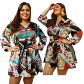 Színes női ruha V-nyakkal