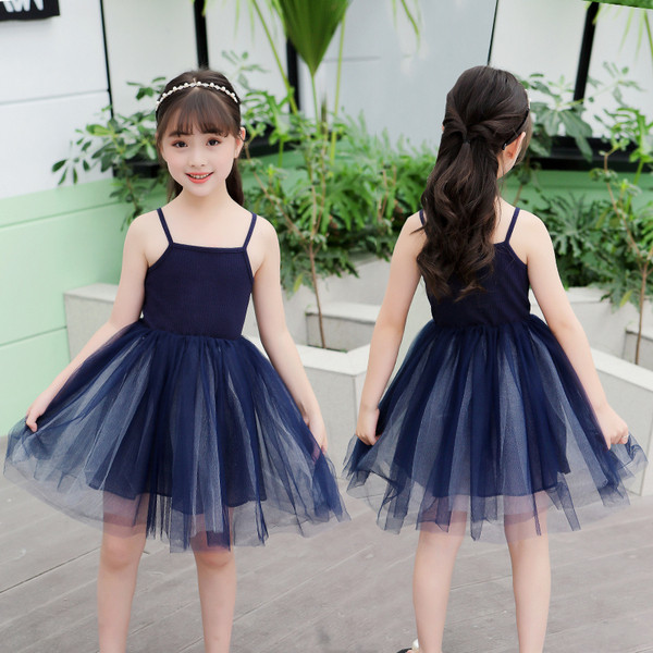 Modern gyerekruha vékony pántokkal, több színben tüll