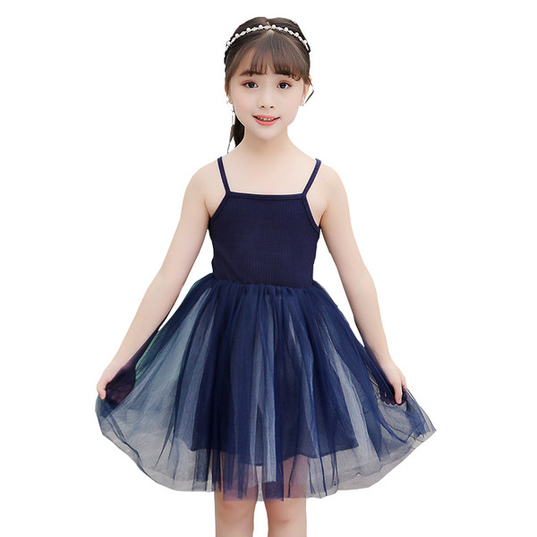 Modern gyerekruha vékony pántokkal, több színben tüll