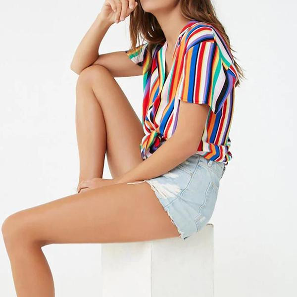 Színes csíkos női ing V-nyakkal