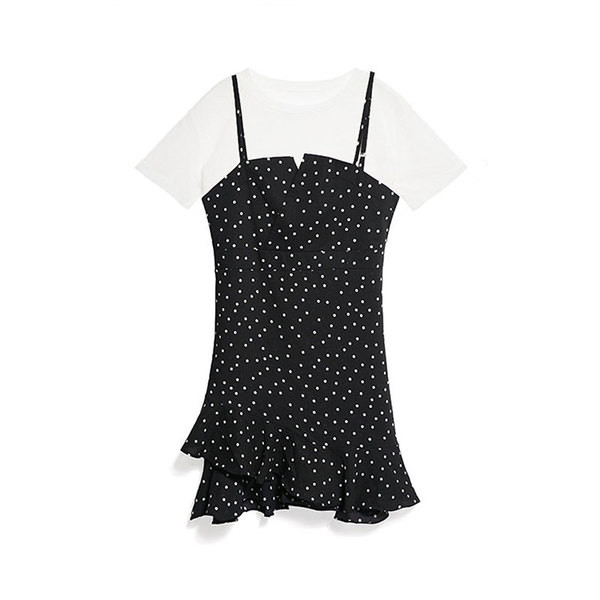 Nyári ruha rövid ujjal, két részből áll