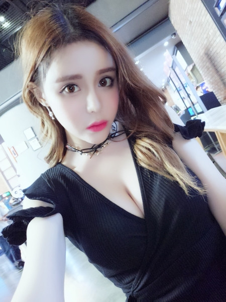 Női rövid kordbársony ruha V-nyakkal és transzferrel