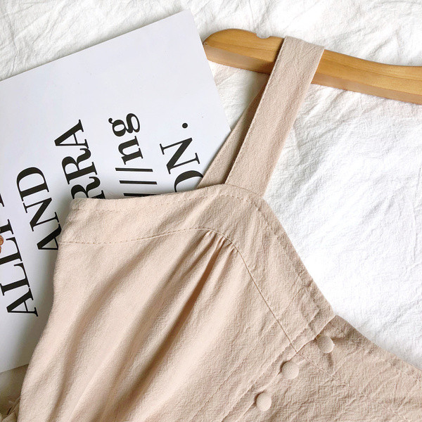 Hétköznapi női ruha vékony pántokkal és nyakkendőkkel több színben