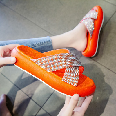 Modern női papucs kövekkel, különböző színekben