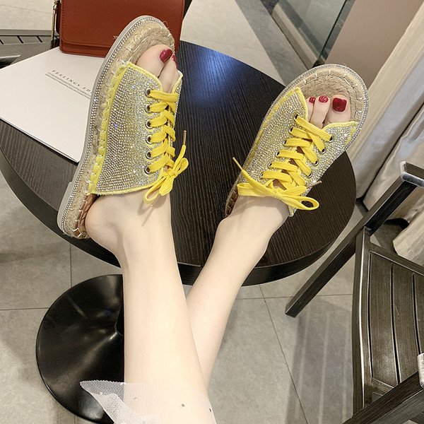 Modern női papucs három színben nyakkendővel és kövekkel