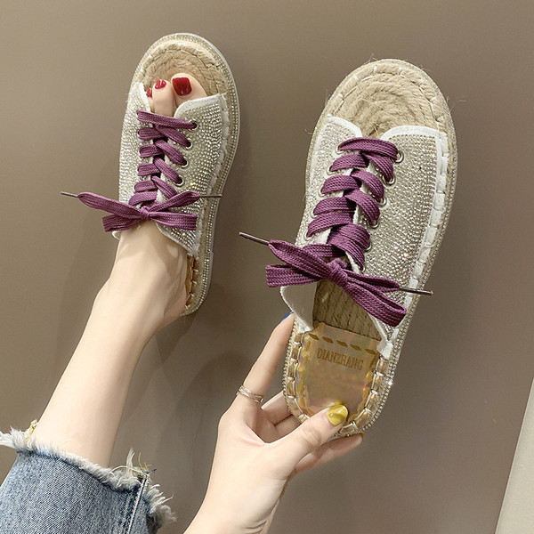 Modern női papucs három színben nyakkendővel és kövekkel