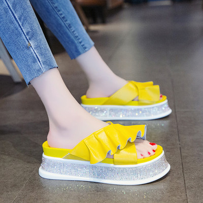 Női papucs új modell magas talppal és kövekkel több színben