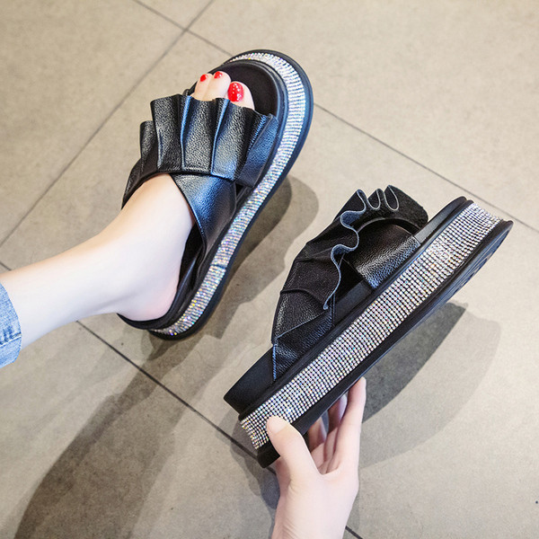 Női papucs új modell magas talppal és kövekkel több színben