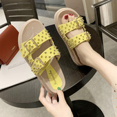 Modern női papucs három színben, fém elemekkel