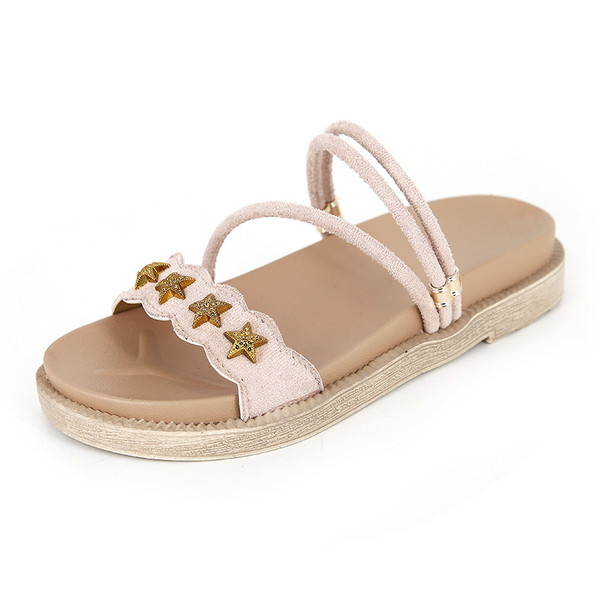 Aktuális női szandál két színben, fém elemekkel