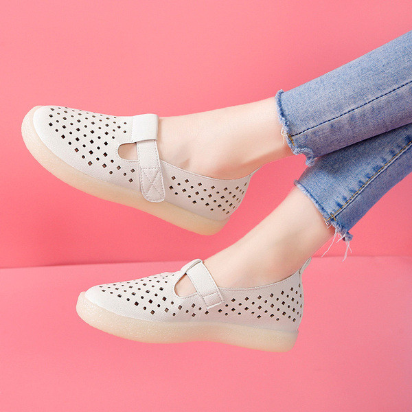 Eko bőrből készült tavaszi női cipő fehér, fekete és bézs színben