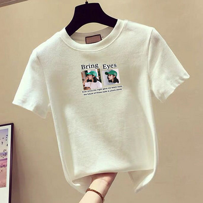 Női póló különböző mintákkal és színekkel