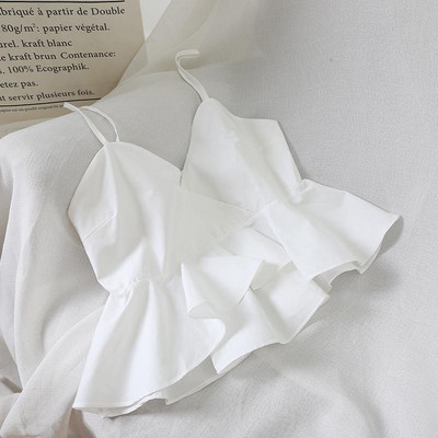 Stílusos női felső, vékony pántokkal, többféle színben