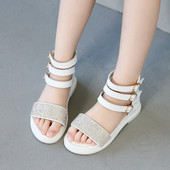 Aktuális gyerekszandál három színben kő díszítéssel