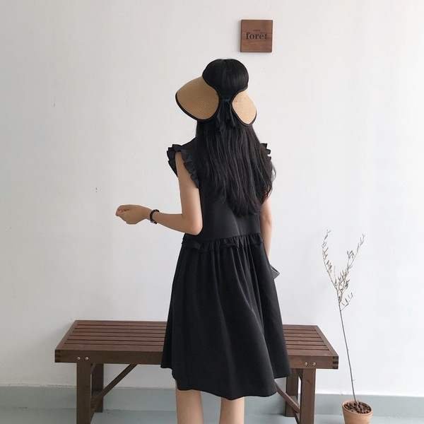 Női ruha széles modell fekete és rózsaszín színben