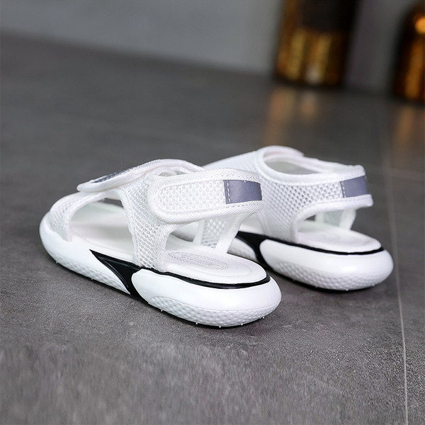 Alkalmi gyerekszandál rózsaszín és fehér színben lányoknak