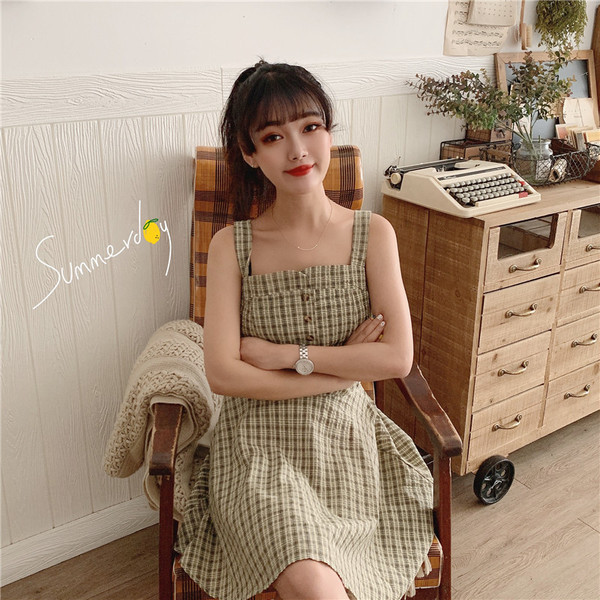 Női kockás felső és szoknya szett