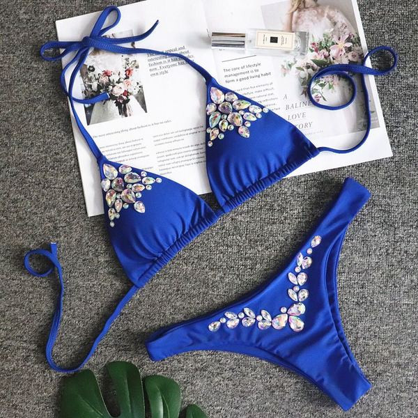 Costum de baie elegant din două piese cu pietre în negru, albastru și auriu