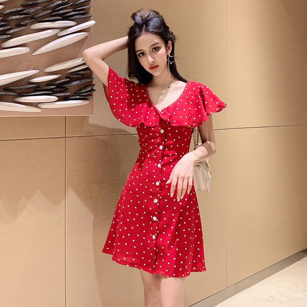 Alkalmi női ruha piros és fekete pöttyökkel