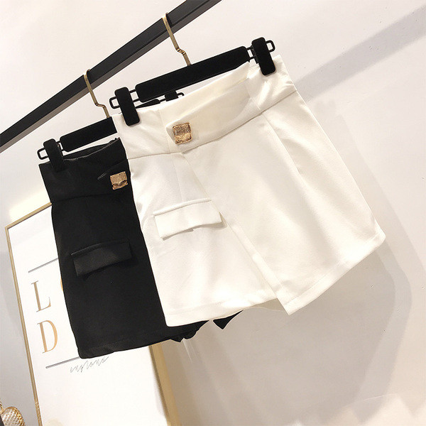 Stílusos női rövidnadrág magas derékkal, fehér és fekete színben