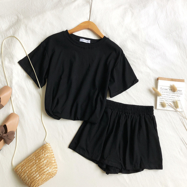 Kétrészes női napi szett több színben