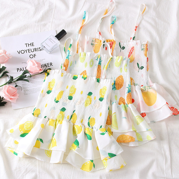 Stílusos női felső vékony pántokkal