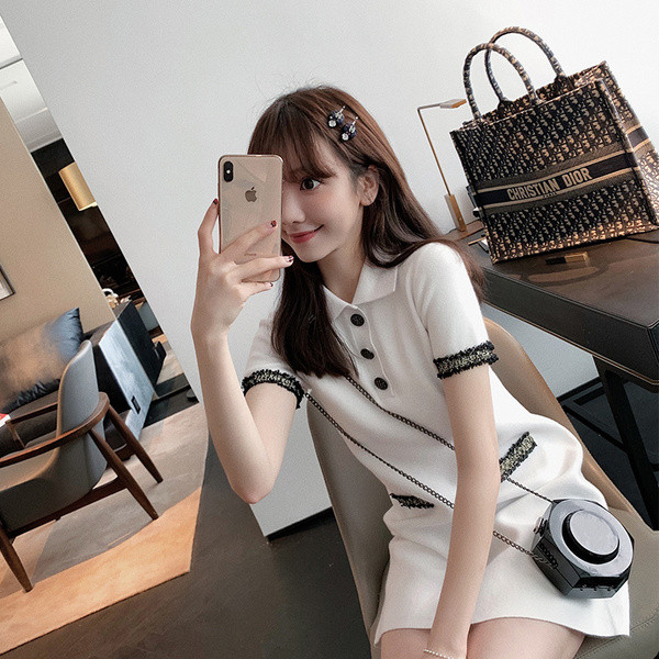 Alkalmi női ruha rövid ujjú fehér és fekete színben