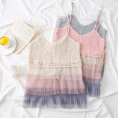 Modern női felső, három színben tüllel