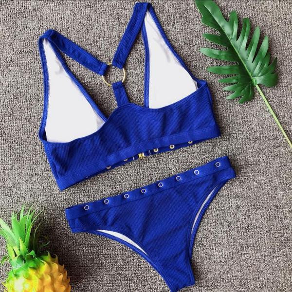 Kétrészes fürdőruha négy színben