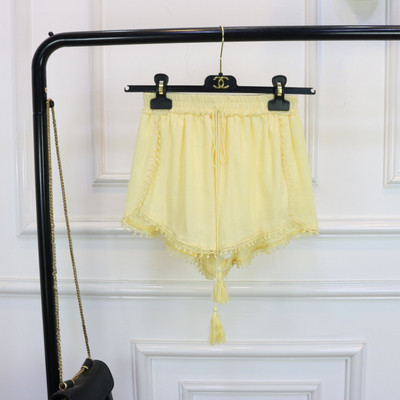 Alkalmi női rövidnadrág nyakkendővel több színben