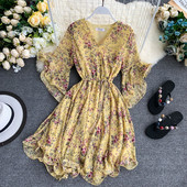 Nyári női ruha virágos motívumokkal, lótusz ujjú több színben