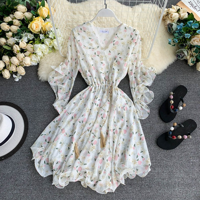 Nyári női ruha virágos motívumokkal, lótusz ujjú több színben