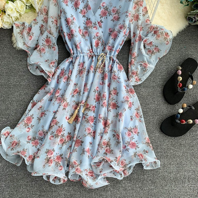 Nyári női ruha virágos motívumokkal, lótusz ujjú több színben