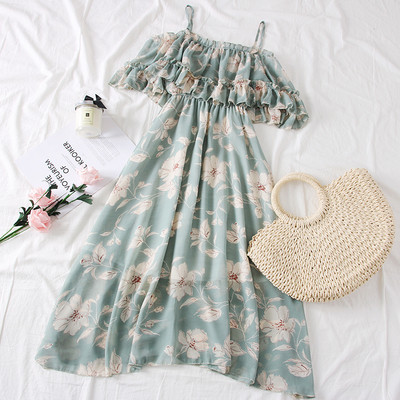 Modern női ruha fehér, bézs és kék pántokkal