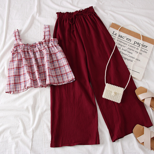 Modern női szett kétrészes felsőből és nadrágból