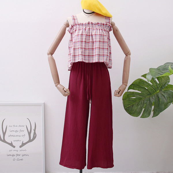 Modern női szett kétrészes felsőből és nadrágból