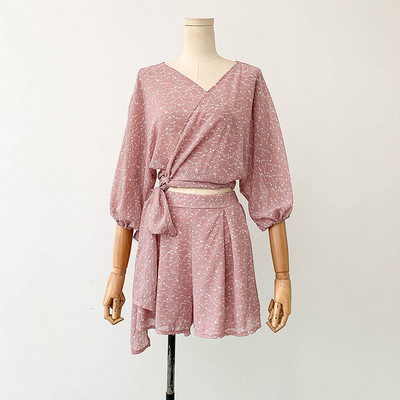 Kétrészes női szett több színben mintával