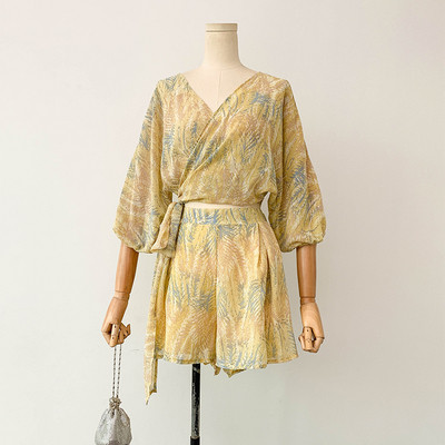 Kétrészes női szett több színben mintával