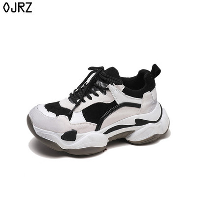 ÚJ női tornacipő modell fehér és fekete színben