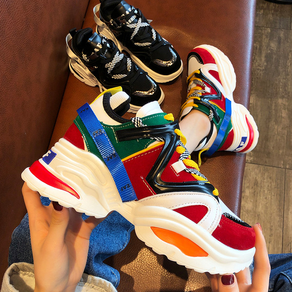 Modern női tornacipő két színben, vastag talppal