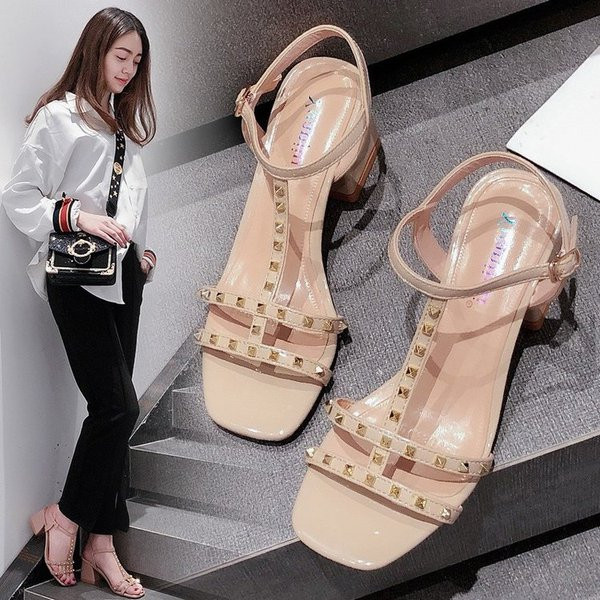 Női magassarkú szandál ok eco bőr három színben fűzőlyukkal