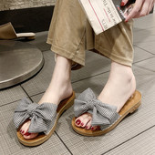 Női modern kockás papucs szalaggal, két színben