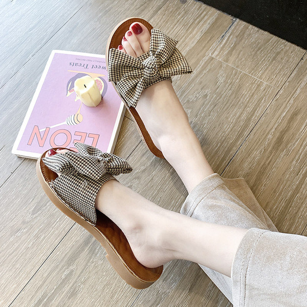 Női modern kockás papucs szalaggal, két színben