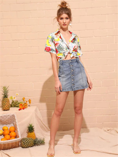 Színes női ing rövid ujjal és gombokkal