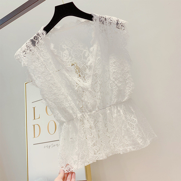 Női csipke felső V-nyakkal